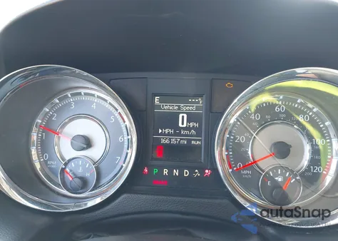 2014 Chrysler Town & Country Touring z USA, uszkodzony, nr VIN 2C4RC1BG9ER157957